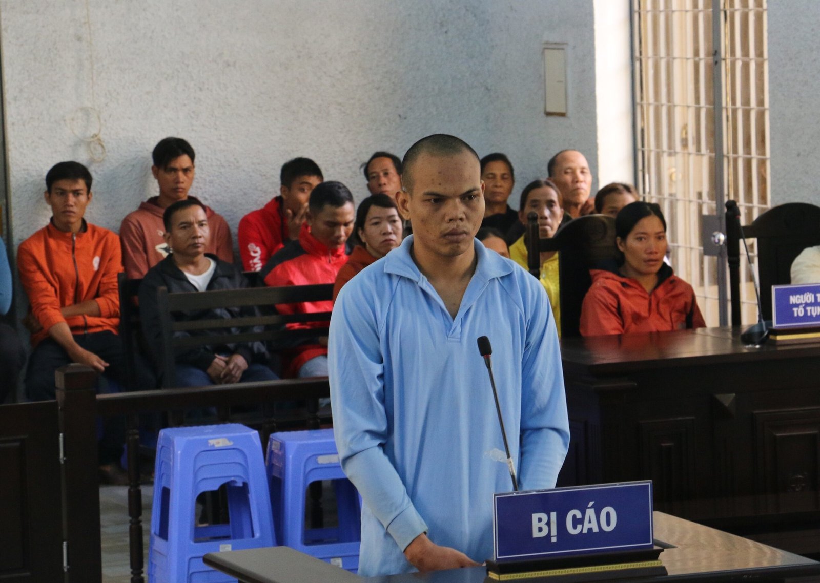Bực tức vì bị đuổi ra khỏi nhà con rể đánh chết bố vợ