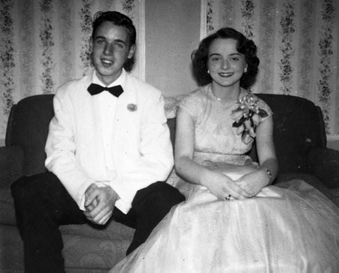 “Nhà khoa học điên” và mối thù với thời đại Eileen Fahey và bạn trai. Ảnh: NY Daily News