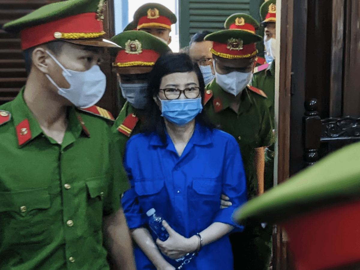 Xử sai phạm tại Sở Y tế TP Cần Thơ: Rắc rối pháp lý vì “điện thoại của cấp trên” Rắc rối pháp lý vì “điện thoại của cấp trên”.