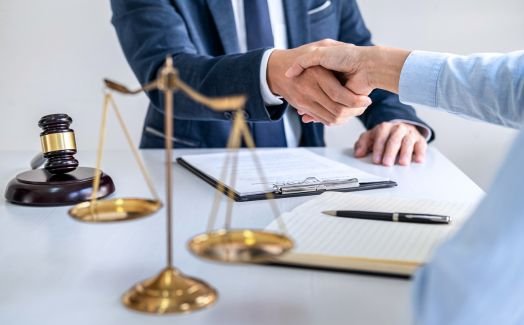 Top 10 luật sư giỏi nhất Việt Nam 2024 Tiêu chí đánh giá luật sư giỏi