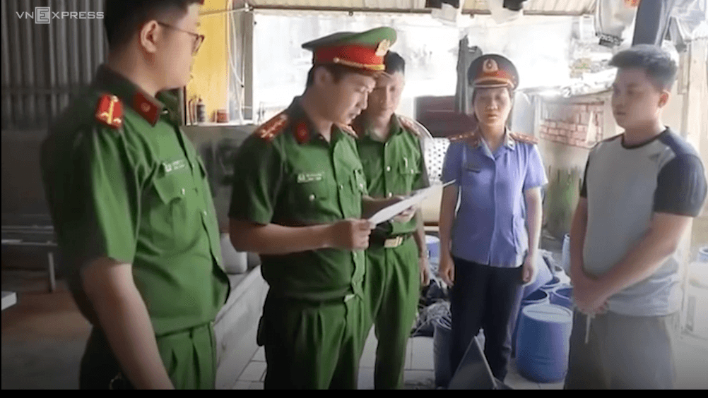 Đường Dây Sản Xuất Giá Đỗ Ngâm Hóa Chất Bị Tóm Gọn Ở Nghệ An